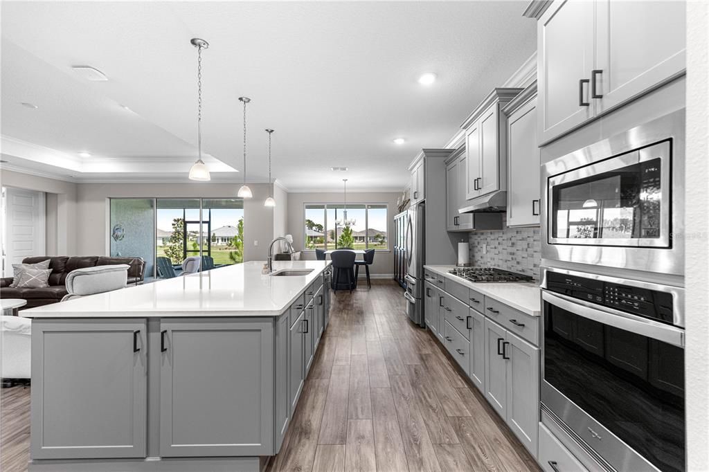 For Sale: $540,000 (3 beds, 3 baths, 2893 Square Feet)