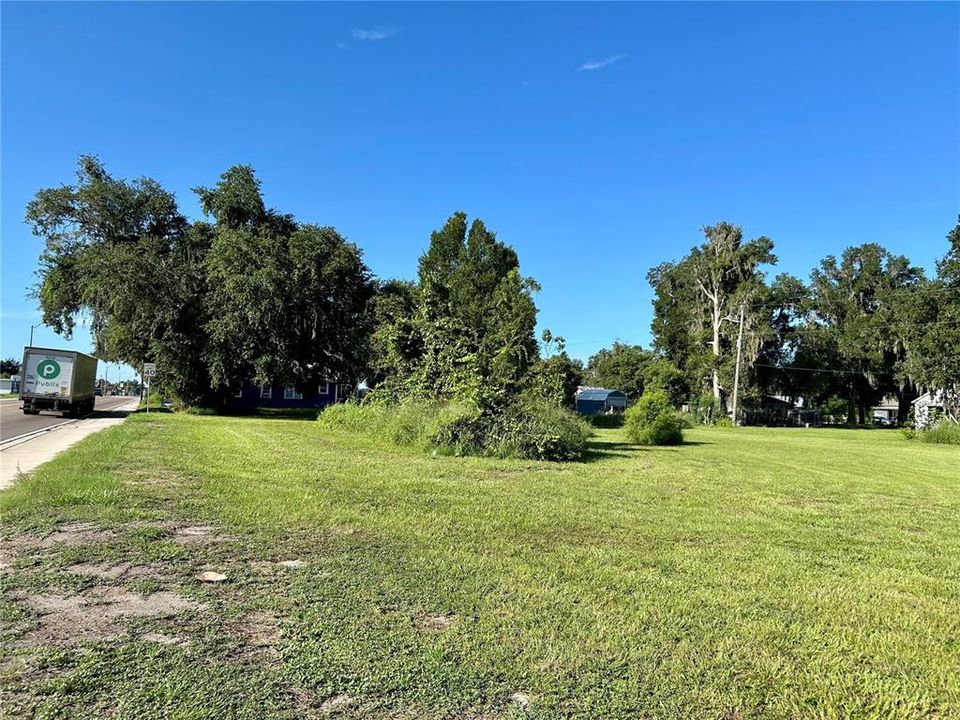 待售: $95,000 (0.56 acres)