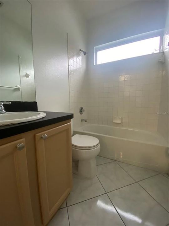 For Rent: $2,100 (3 beds, 2 baths, 1343 Square Feet)