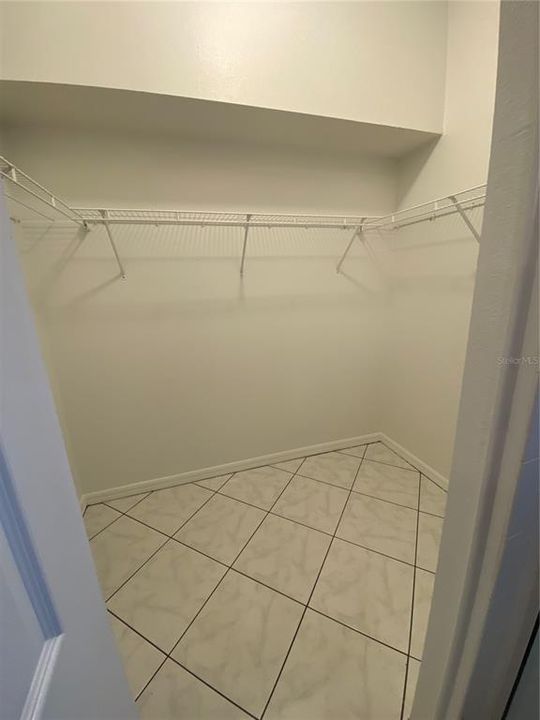 For Rent: $2,100 (3 beds, 2 baths, 1343 Square Feet)