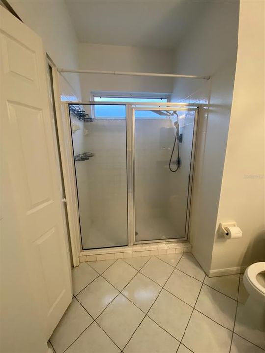 For Rent: $2,100 (3 beds, 2 baths, 1343 Square Feet)