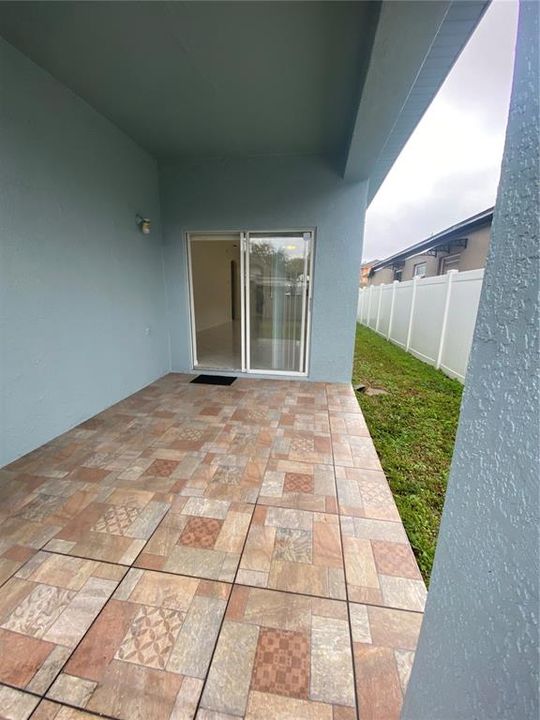 For Rent: $2,100 (3 beds, 2 baths, 1343 Square Feet)