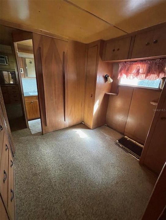For Rent: $950 (3 beds, 2 baths, 1165 Square Feet)