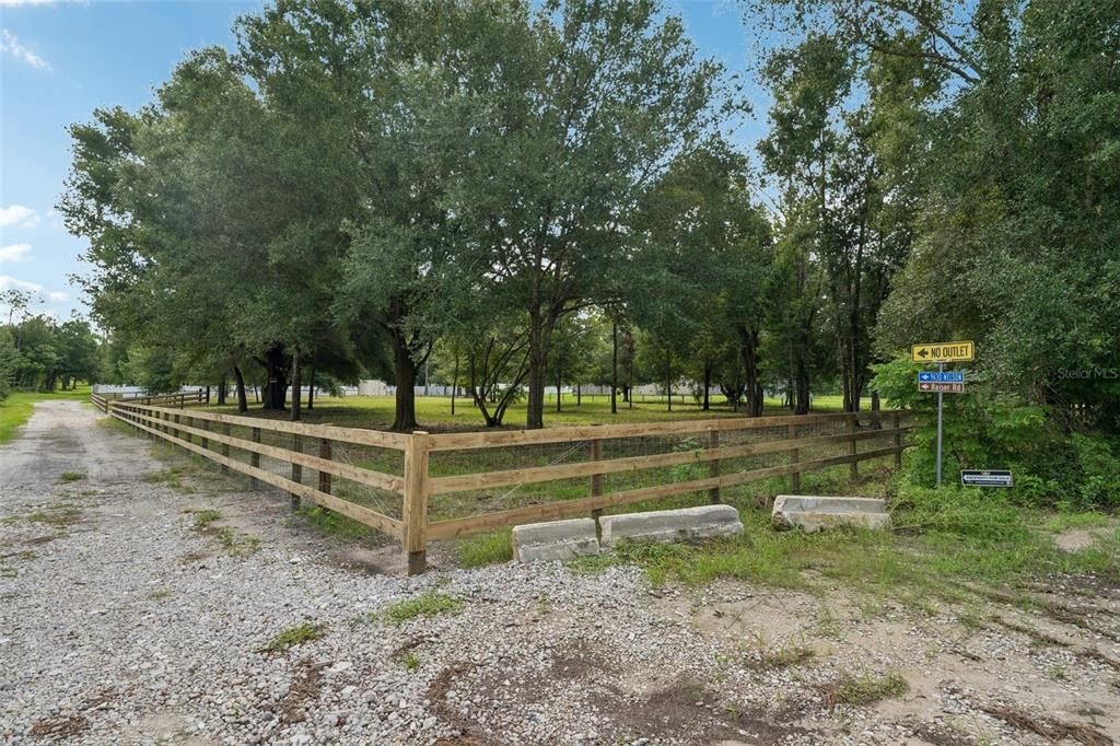 En Venta: $164,990 (1.55 acres)