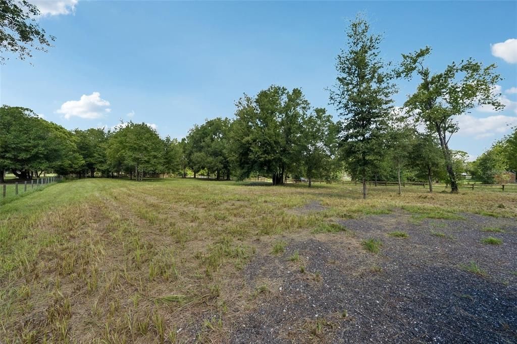 En Venta: $164,990 (1.55 acres)