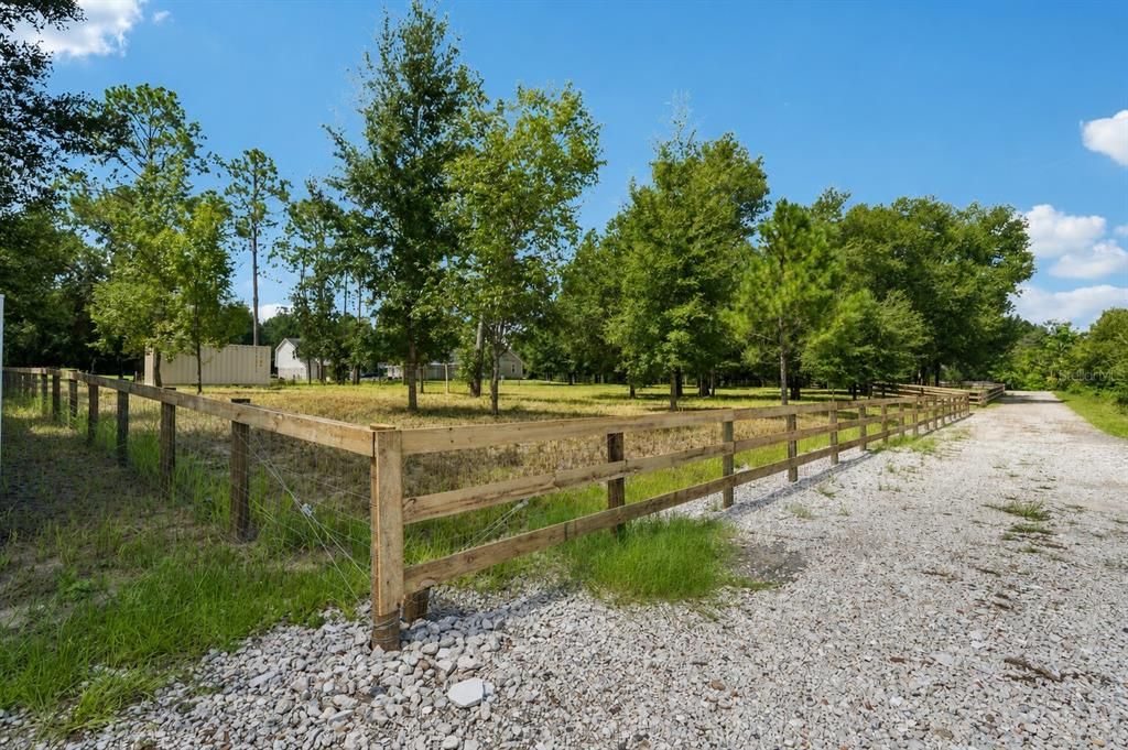 En Venta: $164,990 (1.55 acres)