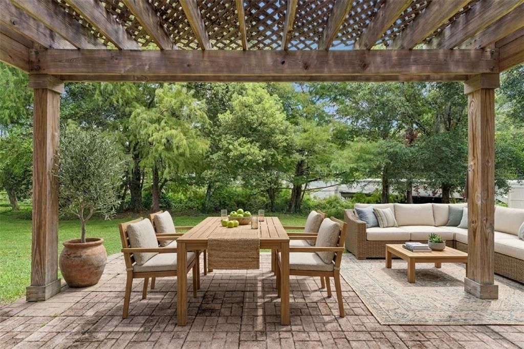 En Venta: $340,000 (3 camas, 2 baños, 1343 Pies cuadrados)