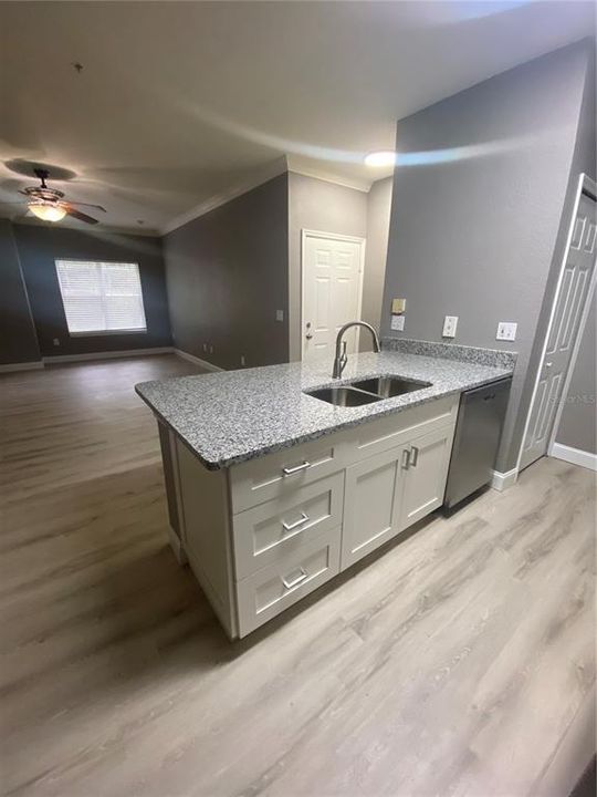 For Rent: $1,900 (2 beds, 2 baths, 1270 Square Feet)