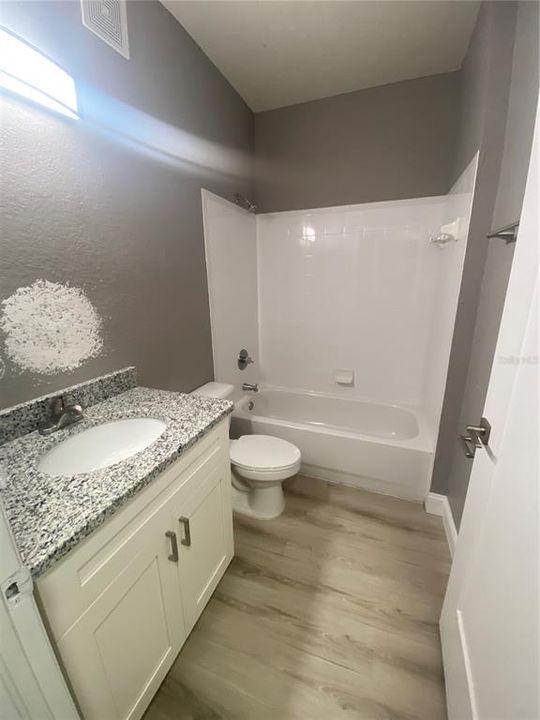 For Rent: $1,900 (2 beds, 2 baths, 1270 Square Feet)