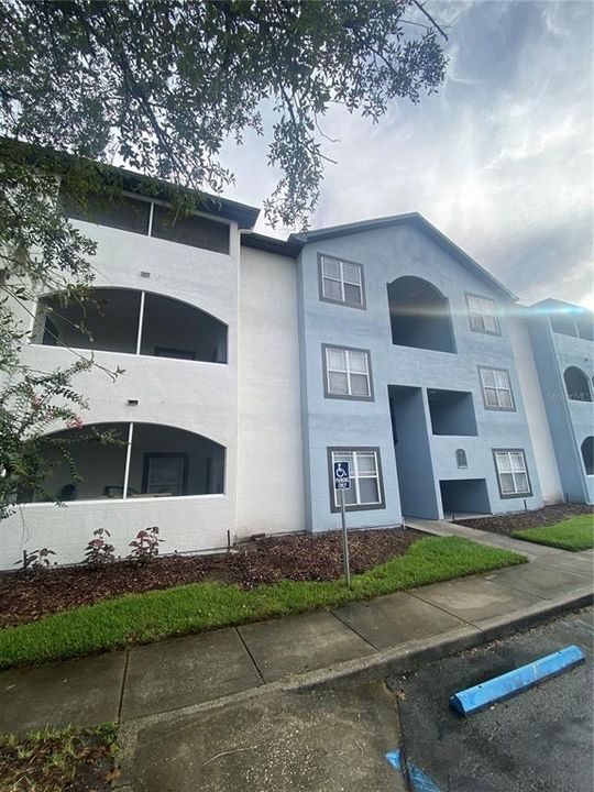 For Rent: $1,900 (2 beds, 2 baths, 1270 Square Feet)