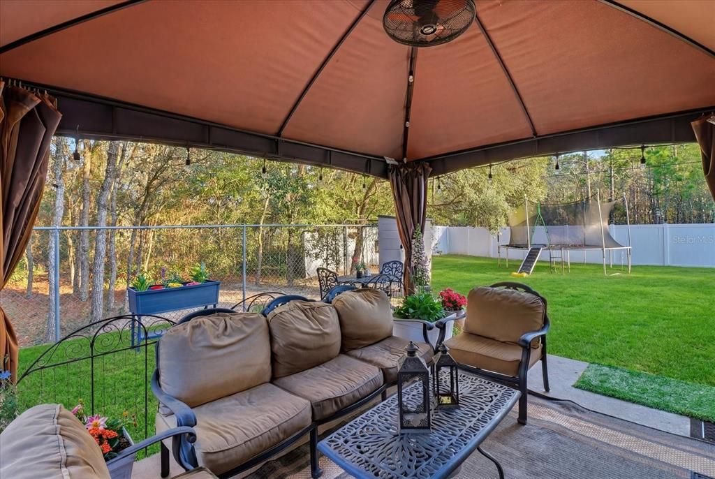 En Venta: $549,000 (6 camas, 4 baños, 4040 Pies cuadrados)