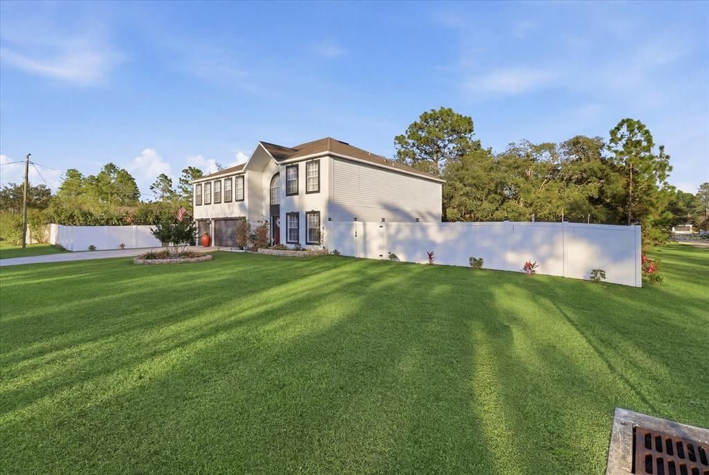 En Venta: $549,000 (6 camas, 4 baños, 4040 Pies cuadrados)
