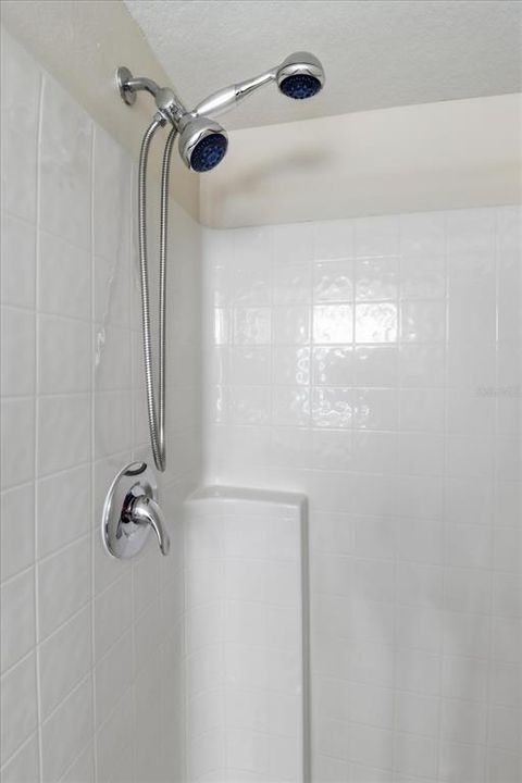 En Venta: $549,000 (6 camas, 4 baños, 4040 Pies cuadrados)