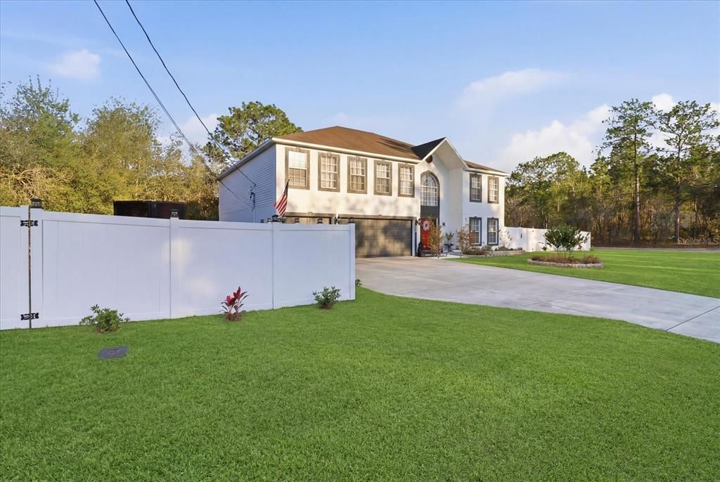 En Venta: $549,000 (6 camas, 4 baños, 4040 Pies cuadrados)