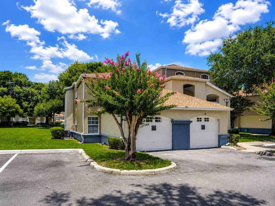 For Rent: $2,000 (3 beds, 2 baths, 1423 Square Feet)