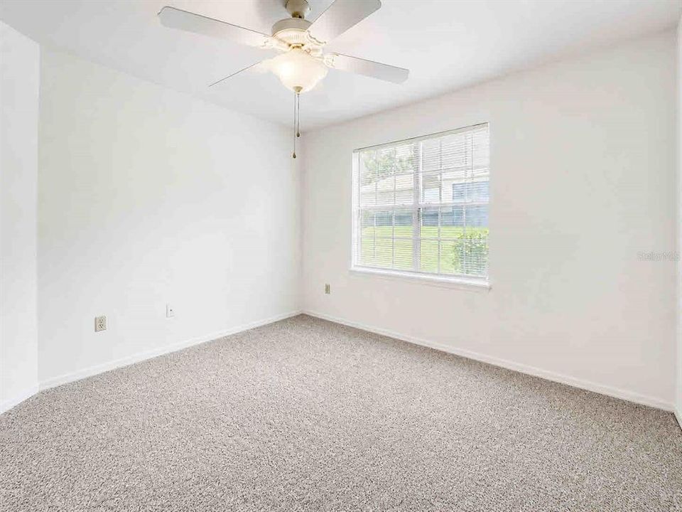 For Rent: $2,000 (3 beds, 2 baths, 1423 Square Feet)