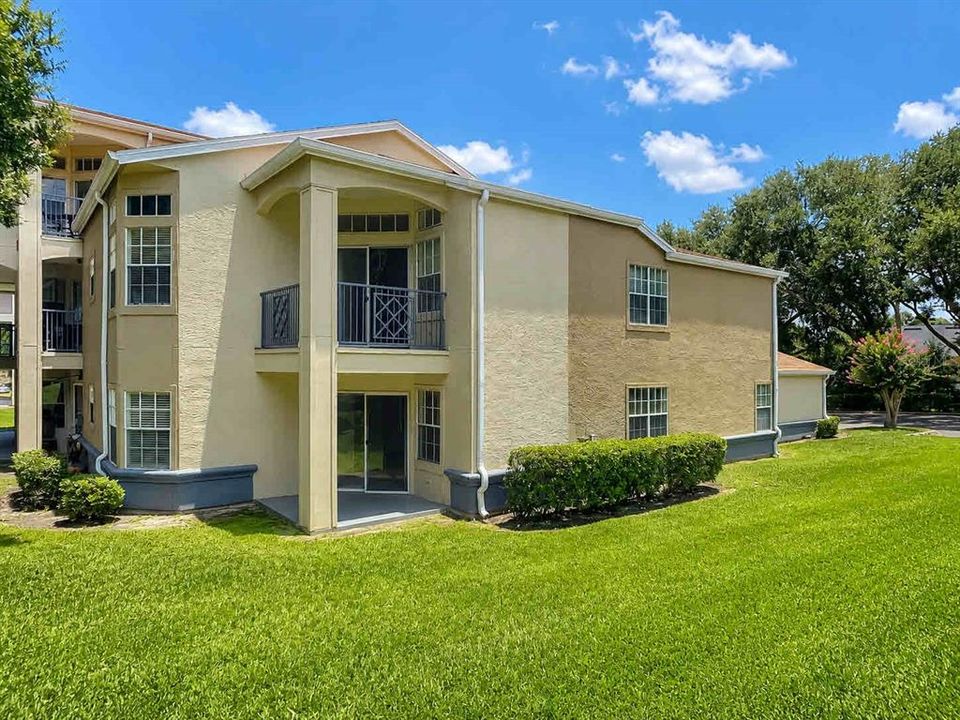 For Rent: $2,000 (3 beds, 2 baths, 1423 Square Feet)