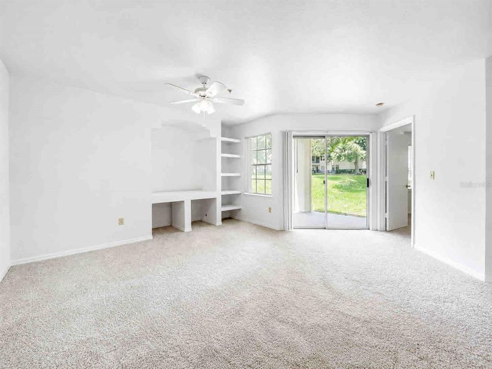 For Rent: $2,000 (3 beds, 2 baths, 1423 Square Feet)