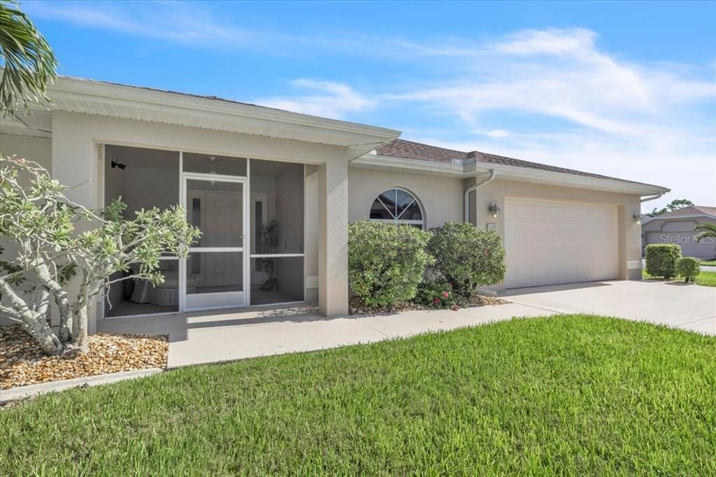 For Sale: $349,000 (3 beds, 2 baths, 1881 Square Feet)