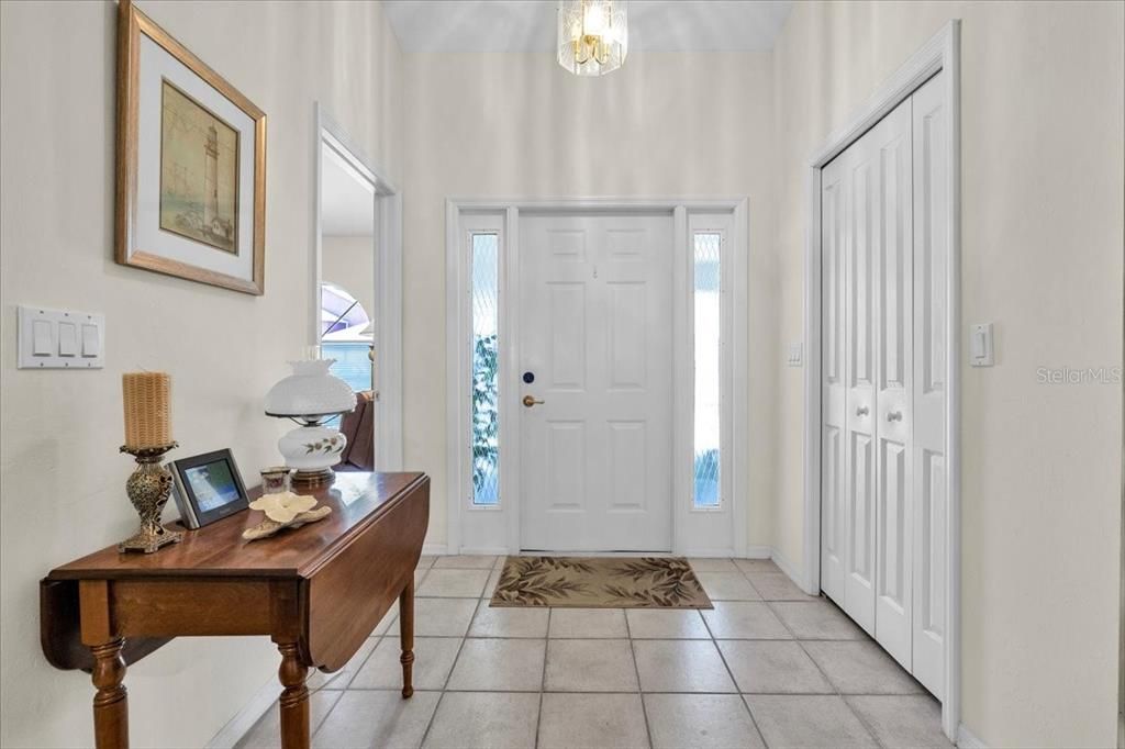 For Sale: $349,000 (3 beds, 2 baths, 1881 Square Feet)