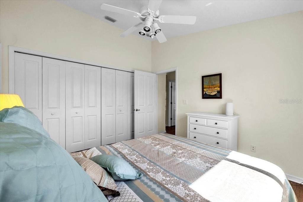 For Sale: $349,000 (3 beds, 2 baths, 1881 Square Feet)