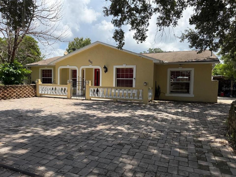 En Venta: $330,000 (5 camas, 4 baños, 1720 Pies cuadrados)