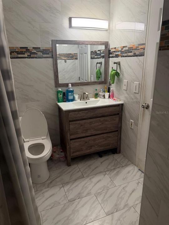 En Venta: $330,000 (5 camas, 4 baños, 1720 Pies cuadrados)