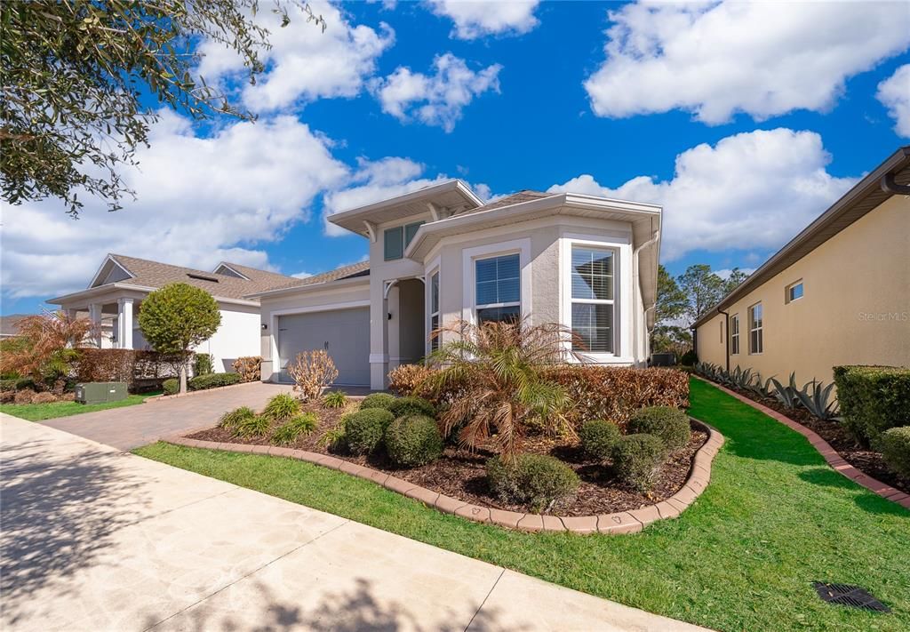 For Sale: $549,000 (3 beds, 2 baths, 2360 Square Feet)