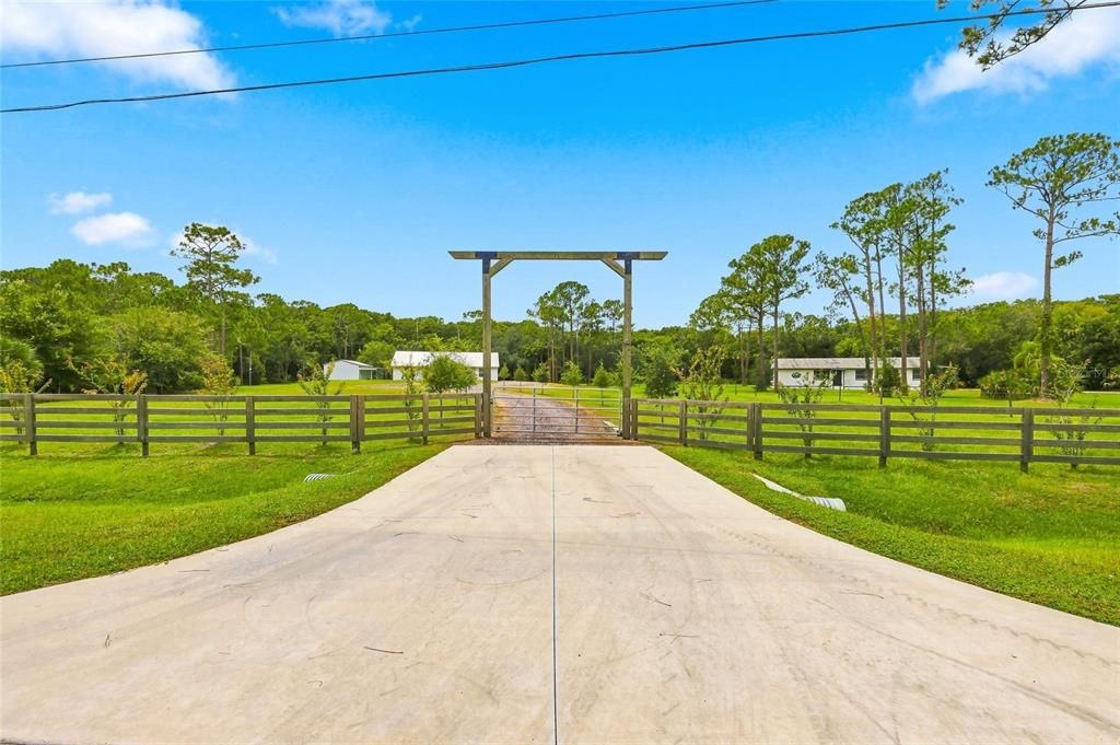 For Sale: $614,000 (3 beds, 2 baths, 1647 Square Feet)