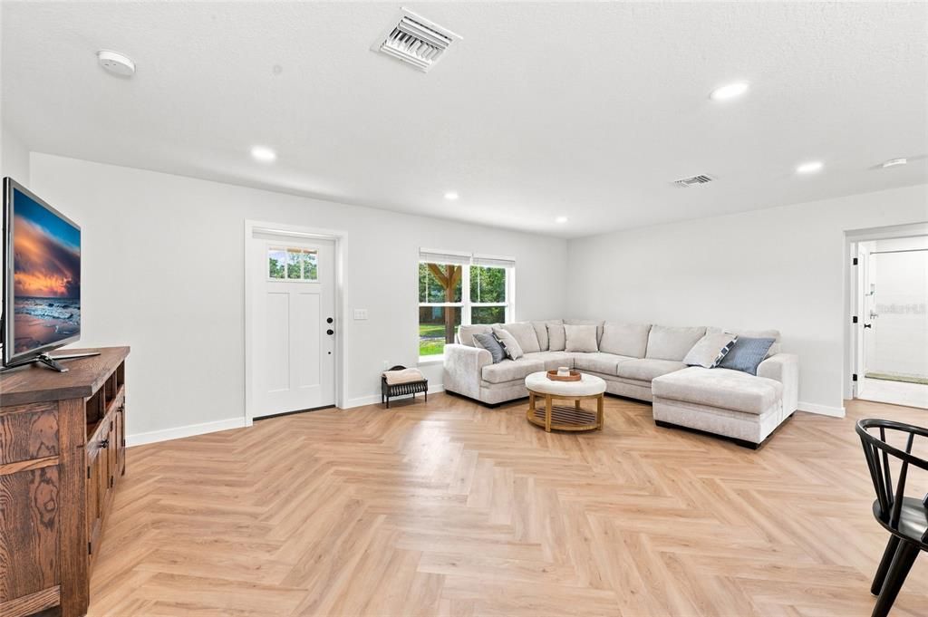 For Sale: $614,000 (3 beds, 2 baths, 1647 Square Feet)