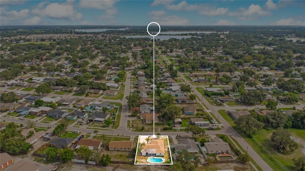 En Venta: $325,000 (3 camas, 2 baños, 1800 Pies cuadrados)