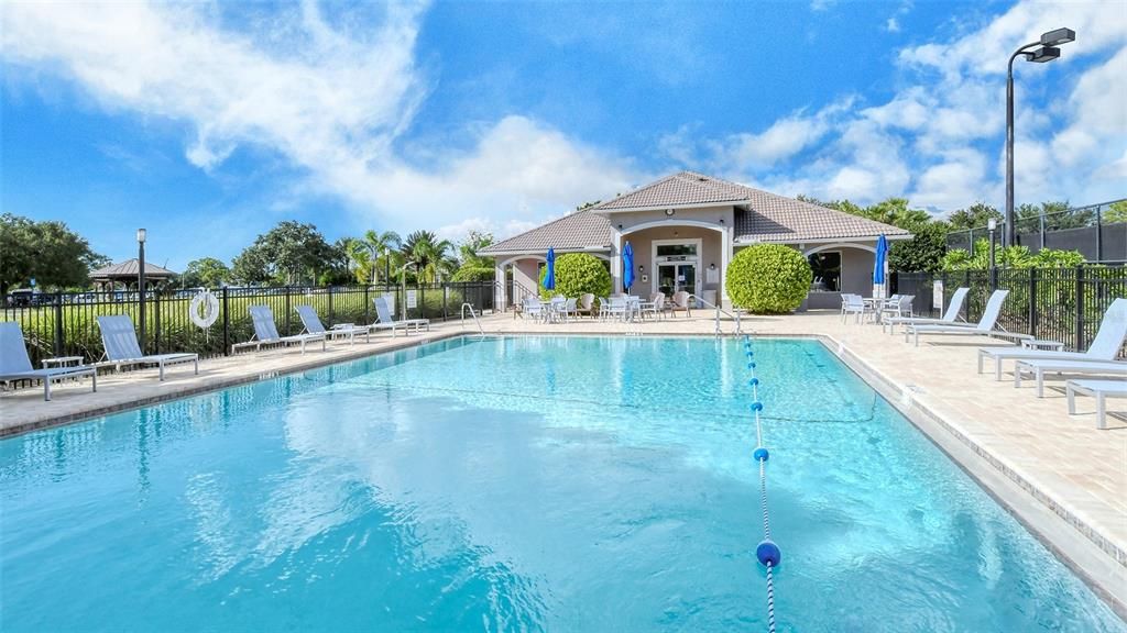 For Sale: $269,000 (2 beds, 2 baths, 1106 Square Feet)