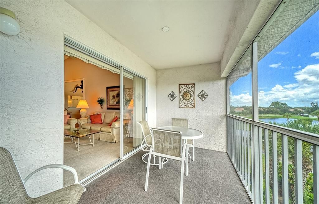 For Sale: $269,000 (2 beds, 2 baths, 1106 Square Feet)