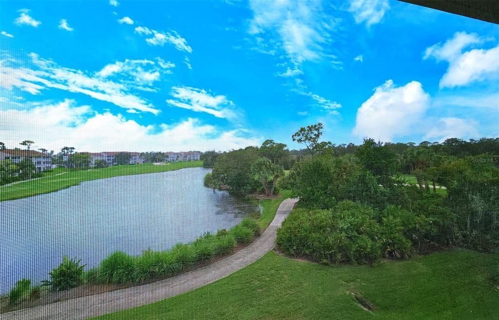 For Sale: $269,000 (2 beds, 2 baths, 1106 Square Feet)