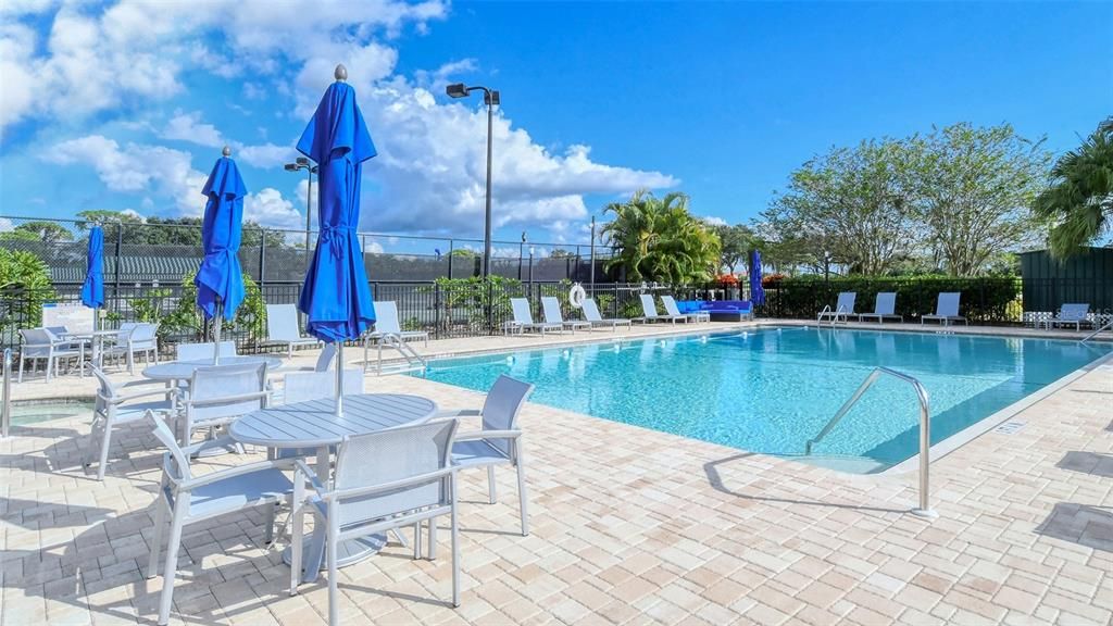 For Sale: $269,000 (2 beds, 2 baths, 1106 Square Feet)