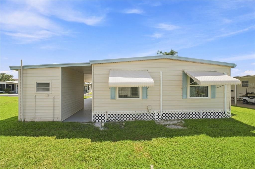 For Sale: $130,000 (2 beds, 2 baths, 828 Square Feet)
