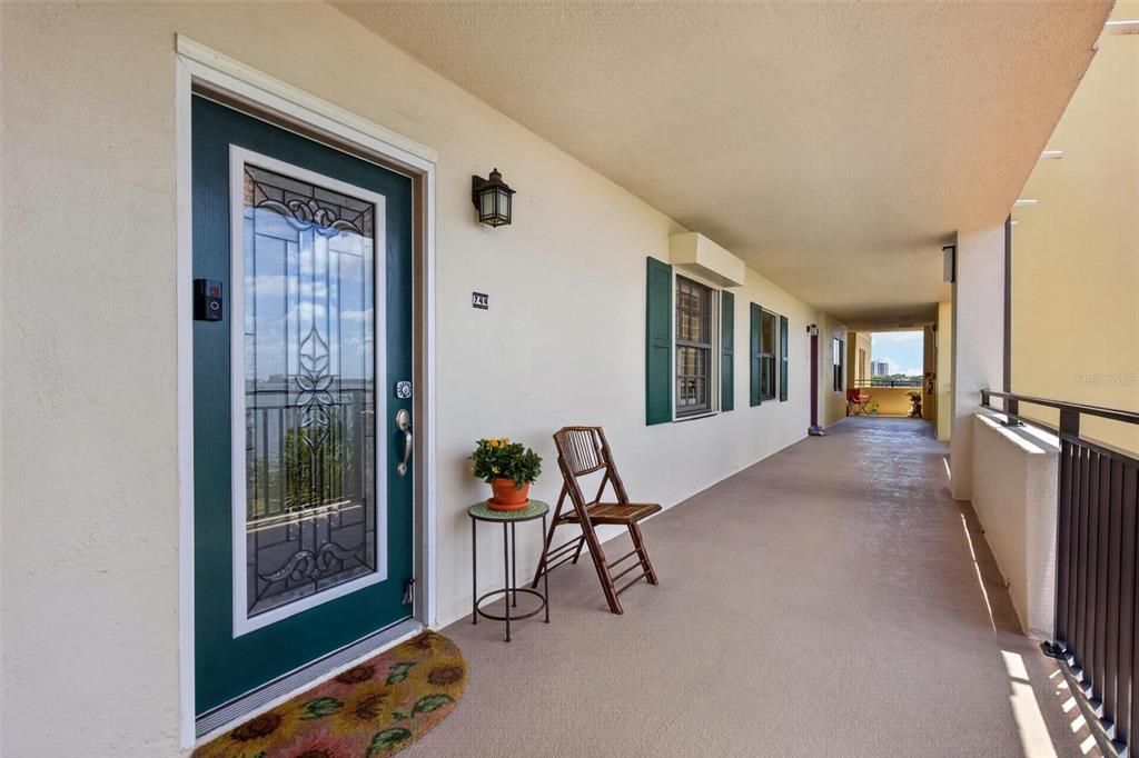 For Sale: $699,999 (3 beds, 2 baths, 1978 Square Feet)
