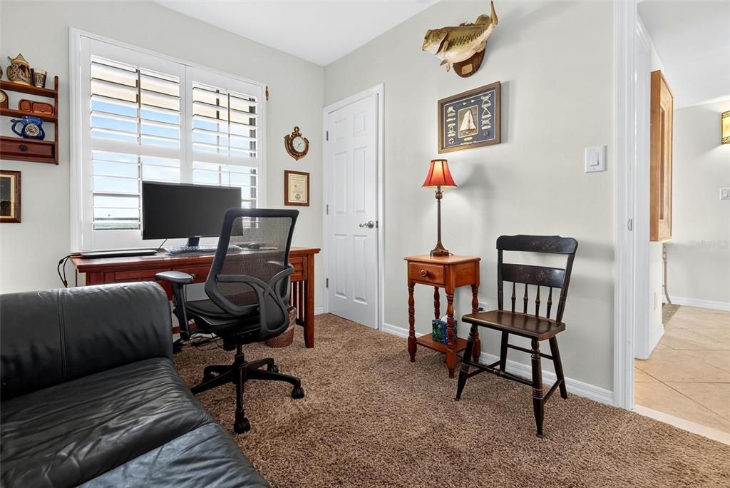 For Sale: $699,999 (3 beds, 2 baths, 1978 Square Feet)