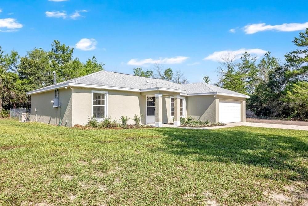 For Sale: $324,990 (3 beds, 2 baths, 1355 Square Feet)