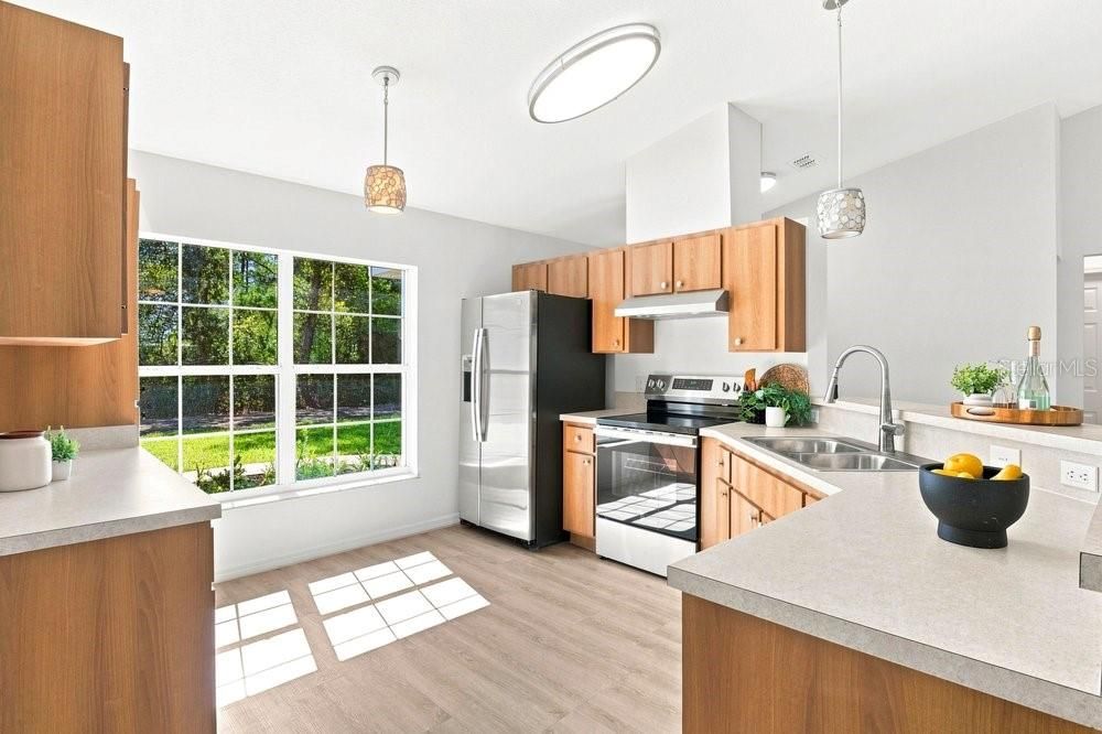 For Sale: $324,990 (3 beds, 2 baths, 1355 Square Feet)