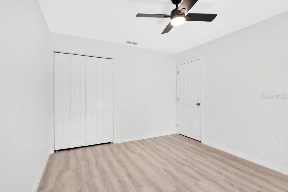 For Sale: $324,990 (3 beds, 2 baths, 1355 Square Feet)