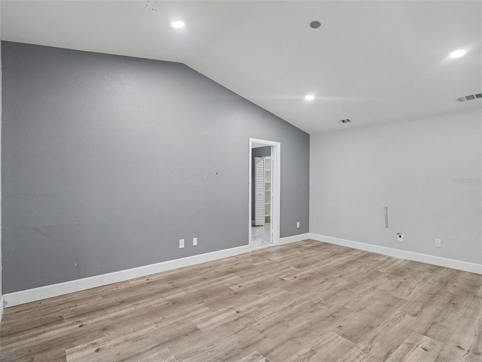 For Sale: $384,950 (3 beds, 2 baths, 1848 Square Feet)