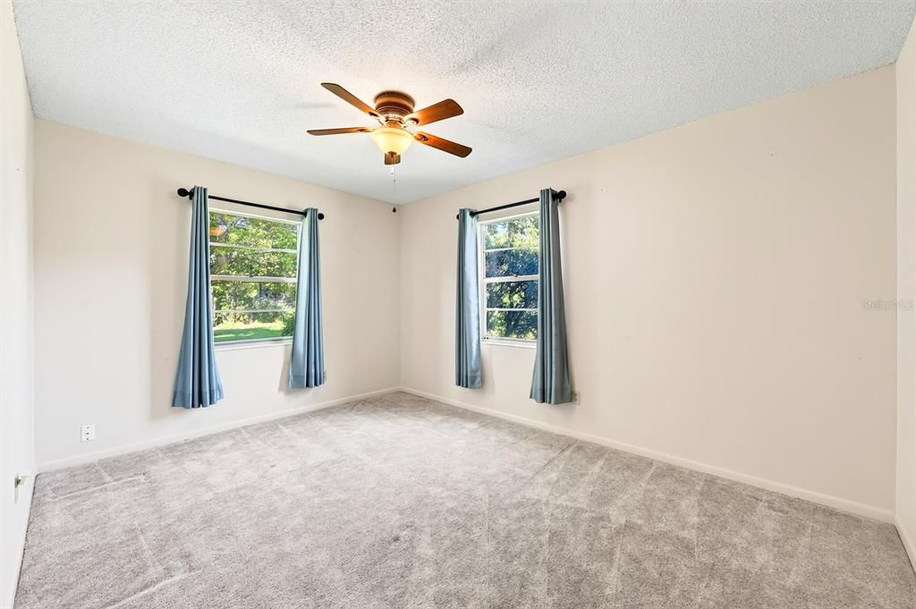 For Sale: $250,000 (3 beds, 2 baths, 1736 Square Feet)