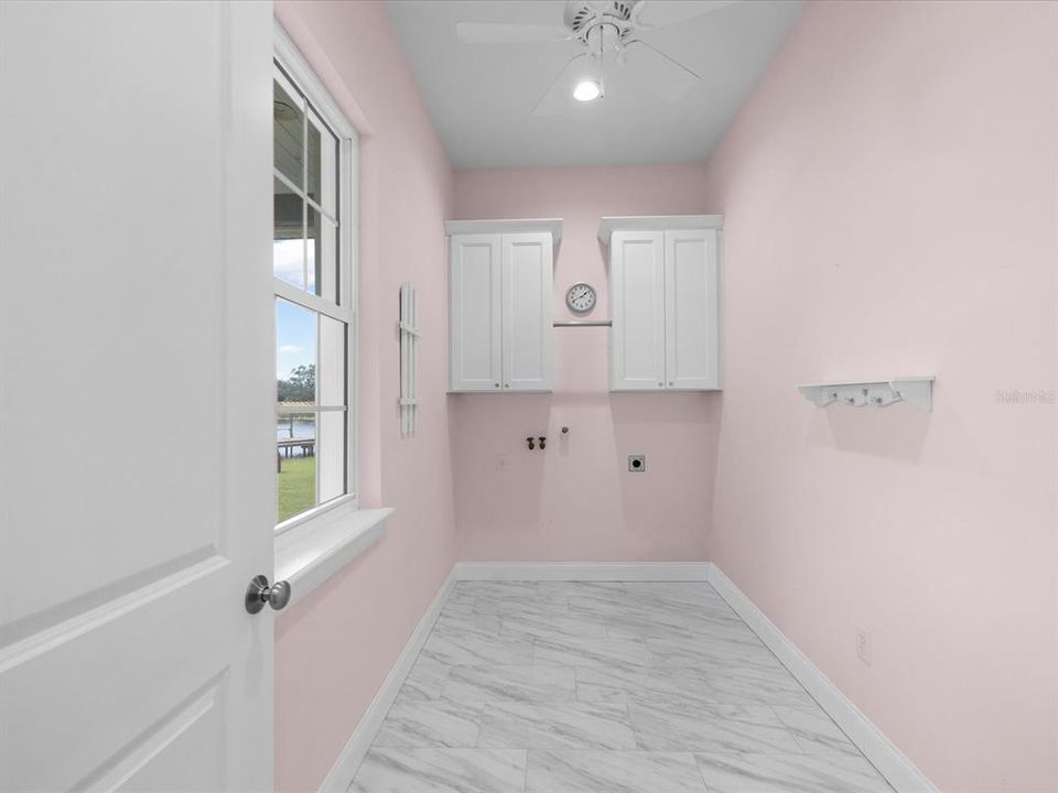 En Venta: $636,000 (3 camas, 2 baños, 1701 Pies cuadrados)