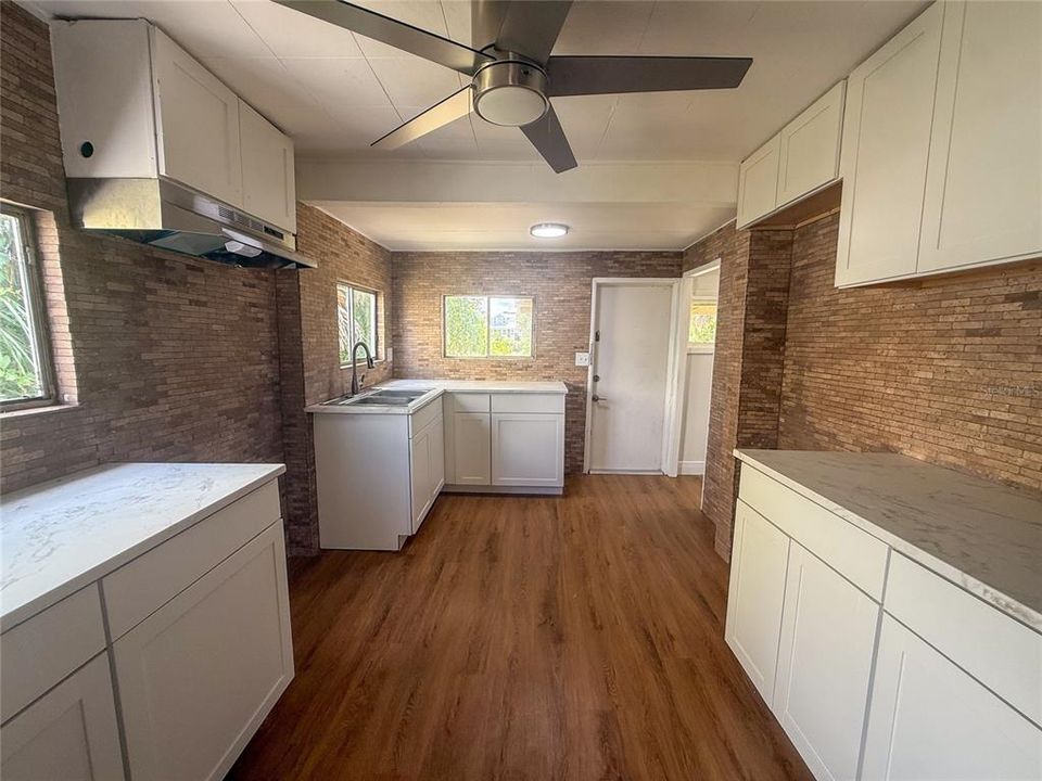 En Venta: $168,000 (2 camas, 1 baños, 713 Pies cuadrados)