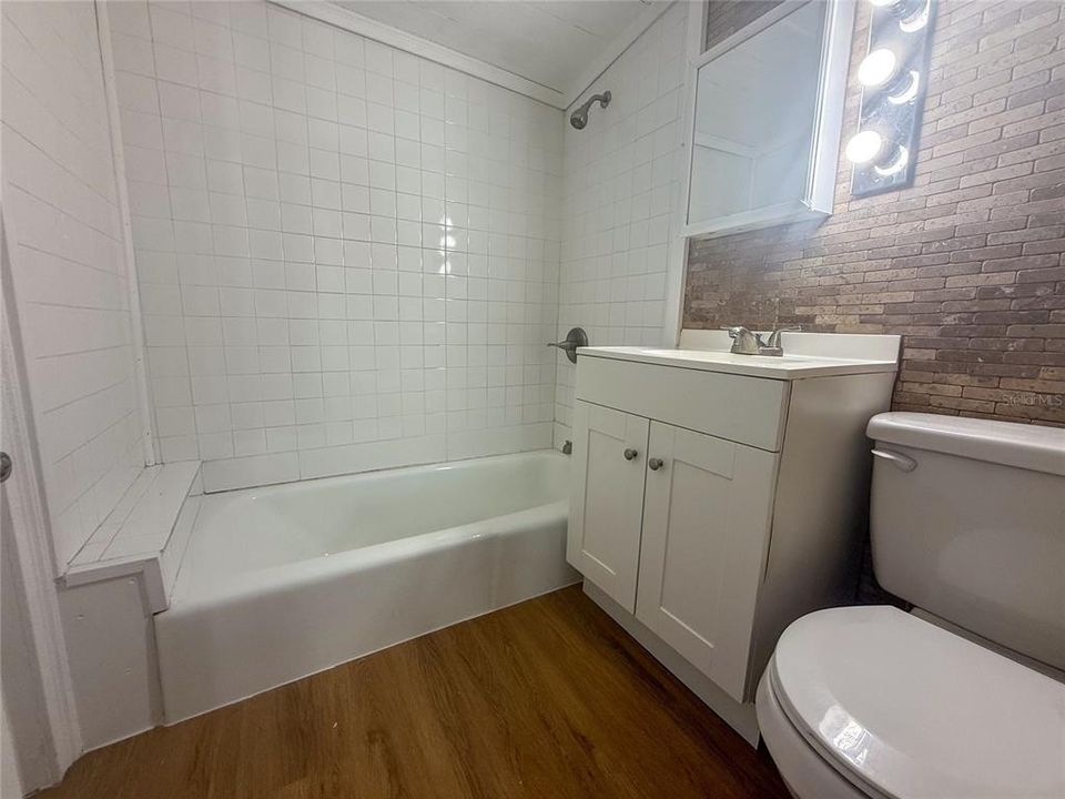 En Venta: $168,000 (2 camas, 1 baños, 713 Pies cuadrados)