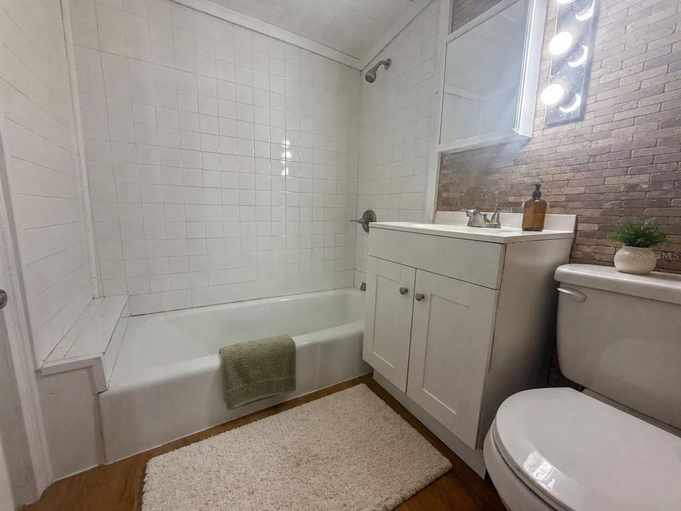 En Venta: $168,000 (2 camas, 1 baños, 713 Pies cuadrados)