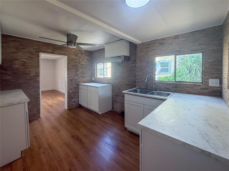 En Venta: $168,000 (2 camas, 1 baños, 713 Pies cuadrados)