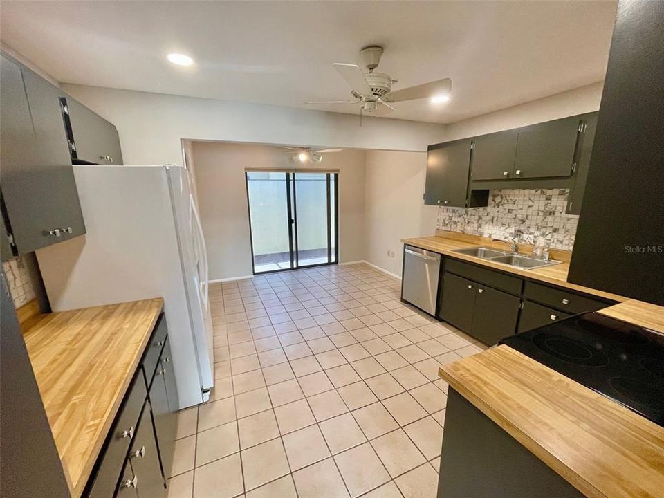 For Sale: $289,000 (2 beds, 2 baths, 1538 Square Feet)