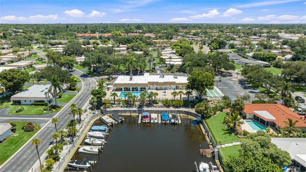 For Sale: $225,000 (1 beds, 1 baths, 1056 Square Feet)